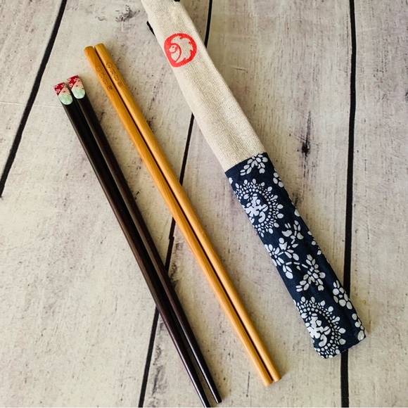 Other - 2x Chinese bamboo chopsticks